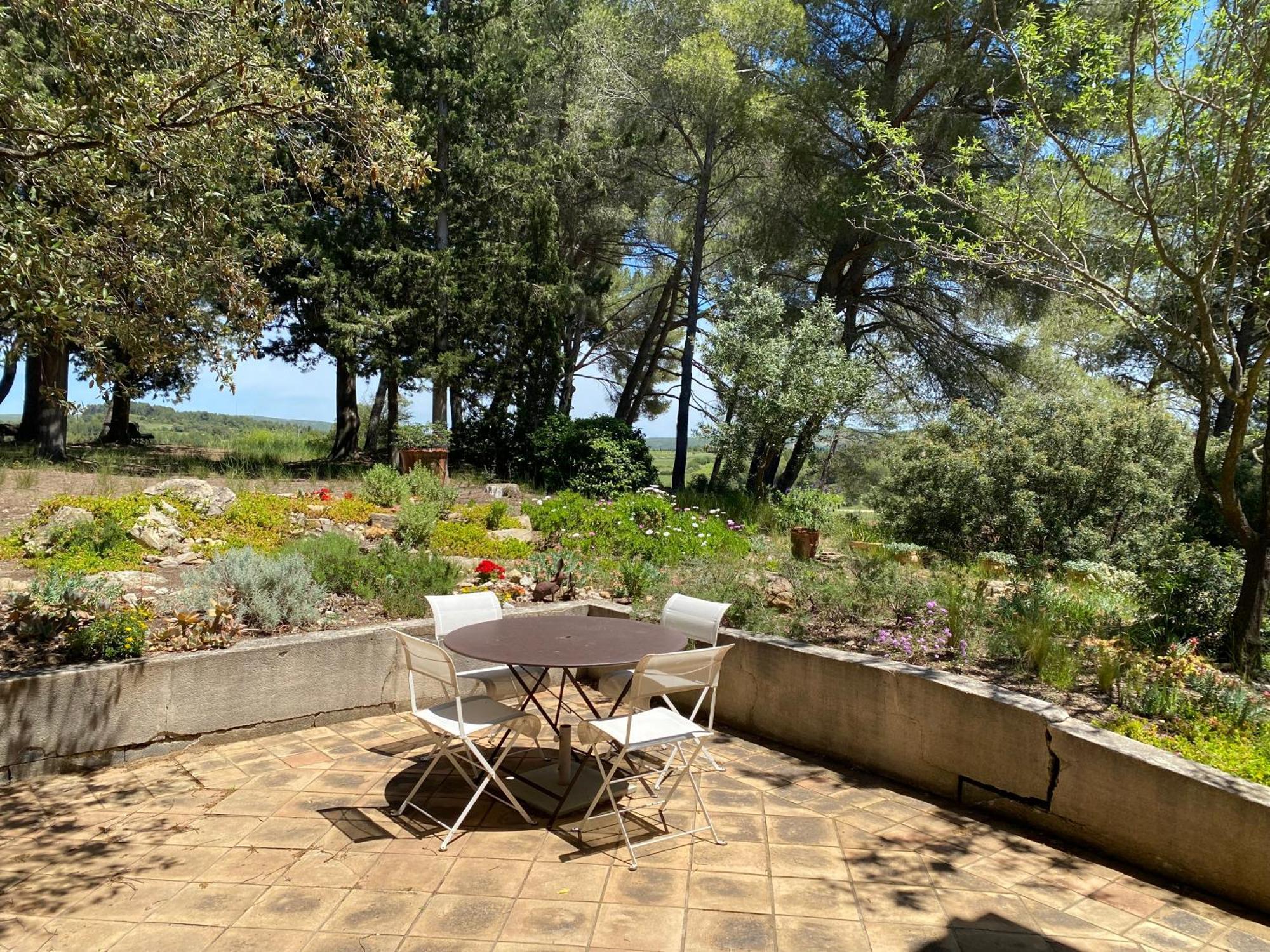 Domaine De Fondouce Bed & Breakfast Villeveyrac ภายนอก รูปภาพ