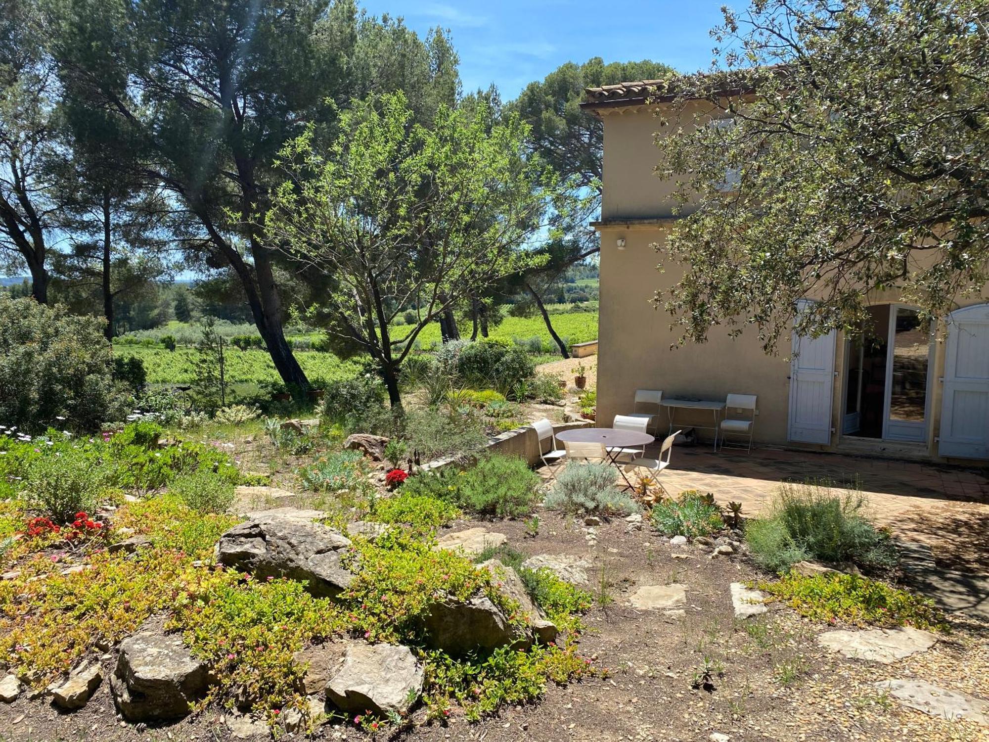 Domaine De Fondouce Bed & Breakfast Villeveyrac ภายนอก รูปภาพ